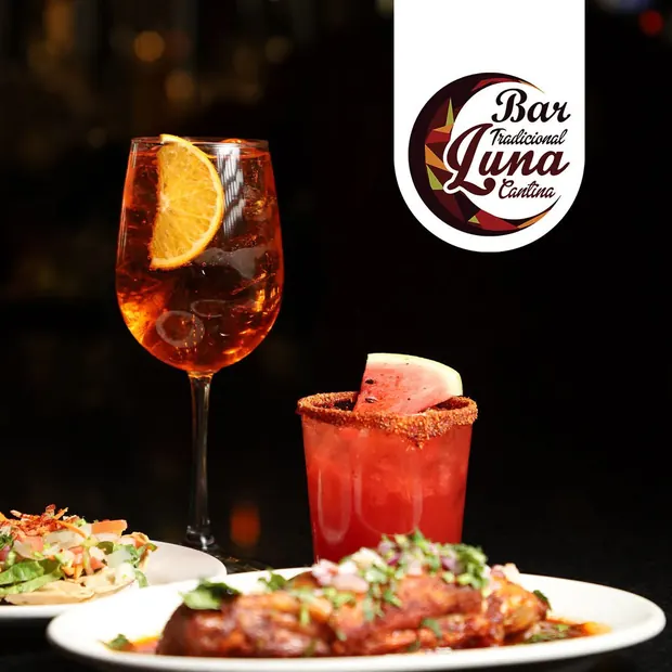 Cocteles y comida